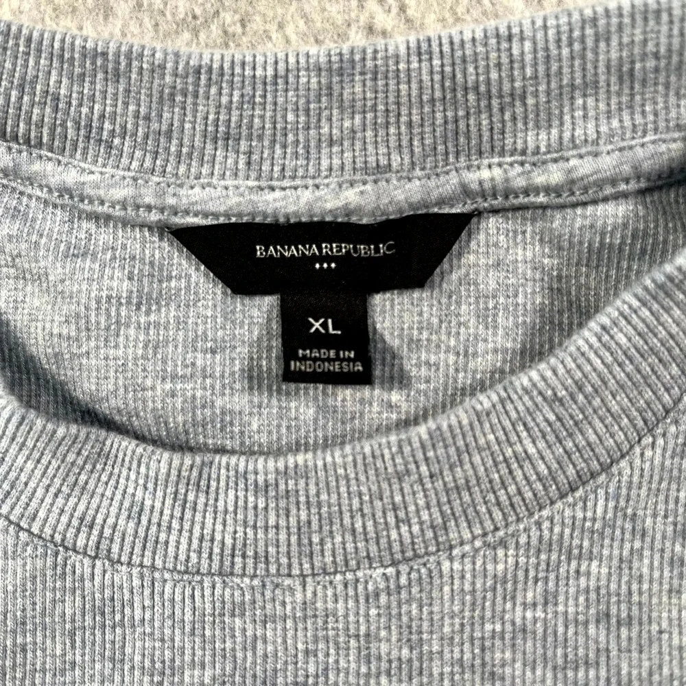 Banana Republic Waffle Knit T Shirt Mens XL Gray Cotton Stretch Crew Neck